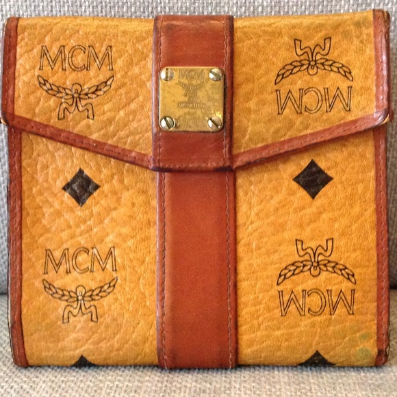 mcm munchen wallet